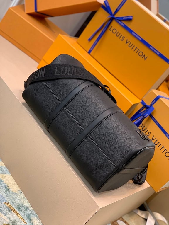Louis Vuitton Keepall Bandoulière 40 Aerogram Black - 2