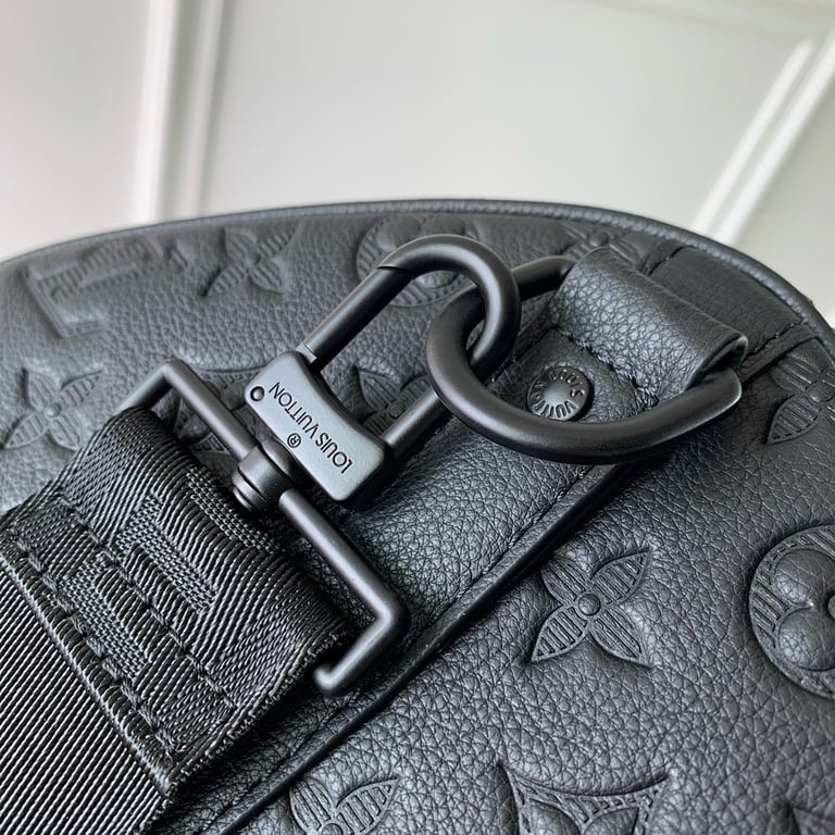 Louis Vuitton Keepall Bandoulière 50 Monogram Shadow - 7