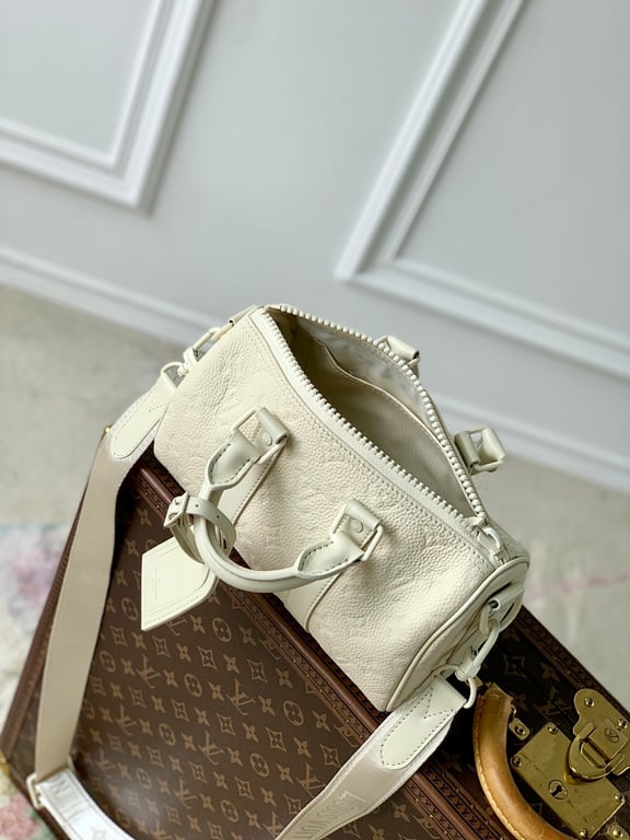 Louis Vuitton Keepall 25 Monogram Taurillon White - 2