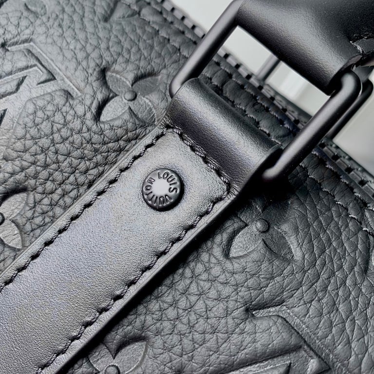 Louis Vuitton Keepall Bandoulière 25 Black Taurillon Monogram - 5
