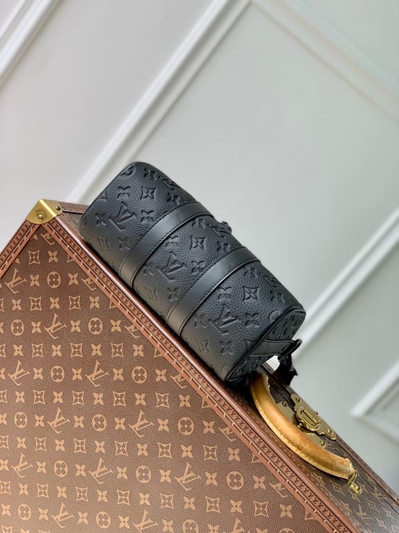 Louis Vuitton Keepall Bandoulière 25 Black Taurillon Monogram - 7
