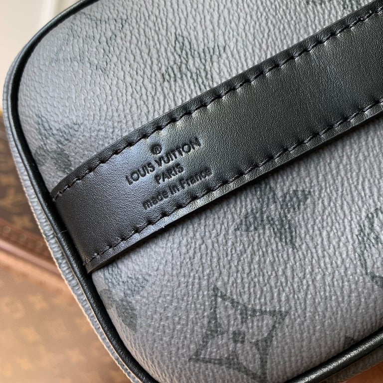 Louis Vuitton Keepall Bandoulière 25 Monogram Eclipse Reverse - 3