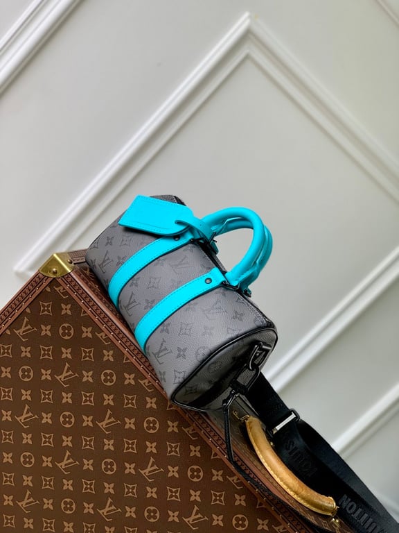 Louis Vuitton Keepall Bandoulière 25 Monogram Eclipse Reverse - 9