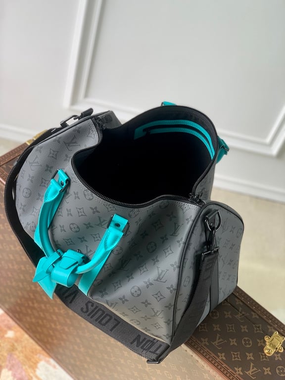 Louis Vuitton Keepall Bandoulière 45 Monogram Eclipse Reverse Turquoise - 2