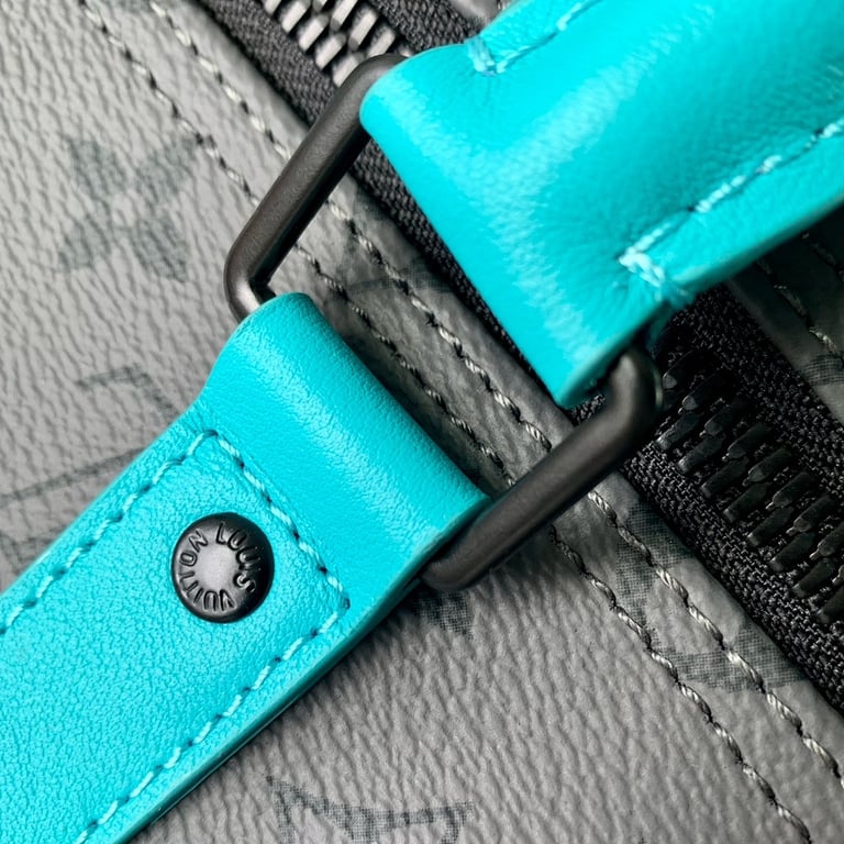 Louis Vuitton Keepall Bandoulière 45 Monogram Eclipse Reverse Turquoise - 4