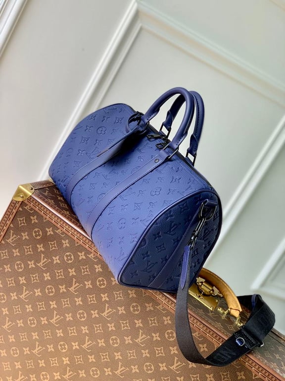Louis Vuitton Keepall Bandoulière 35 Monogram Taurillon Blue - 9