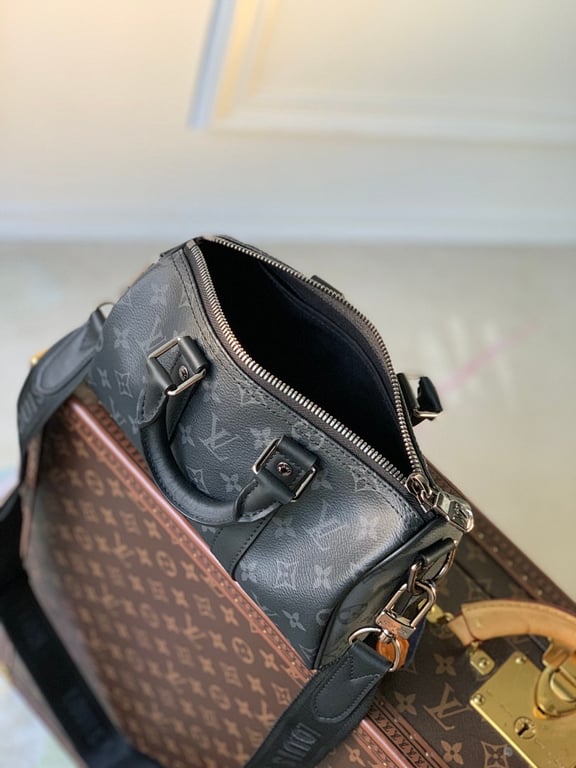 Louis Vuitton Keepall 25 Monogram Eclipse Reverse - 3