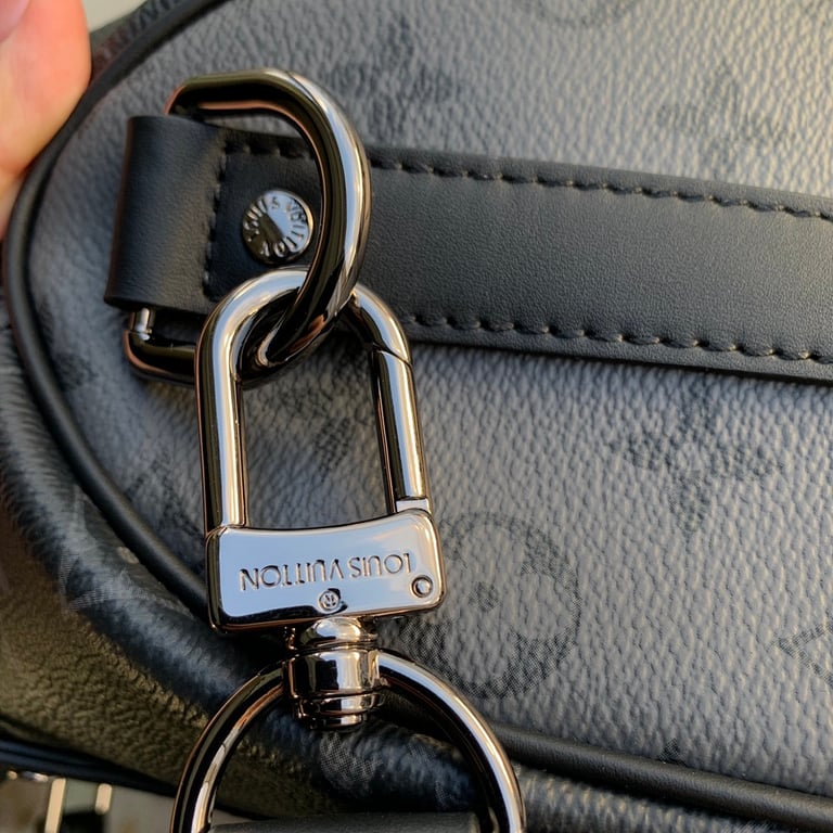 Louis Vuitton Keepall 25 Monogram Eclipse Reverse - 4