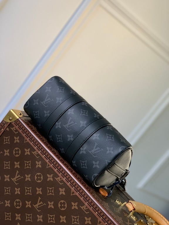Louis Vuitton Keepall 25 Monogram Eclipse Reverse - 7