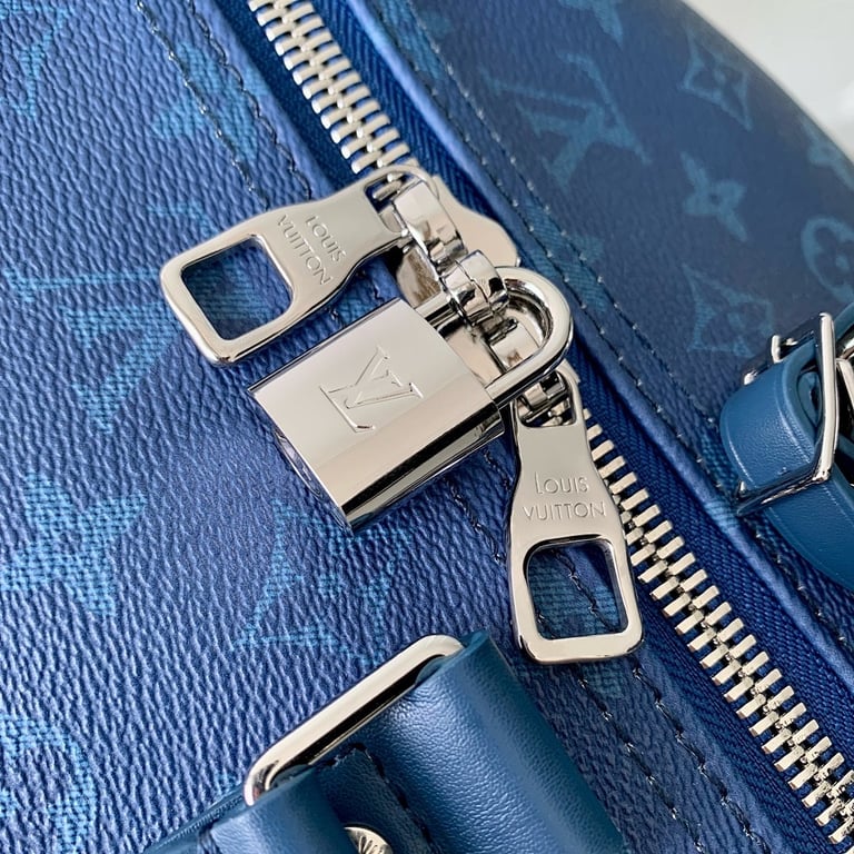 Louis Vuitton Keepall Bandoulière 55 Blue Gradient - 5