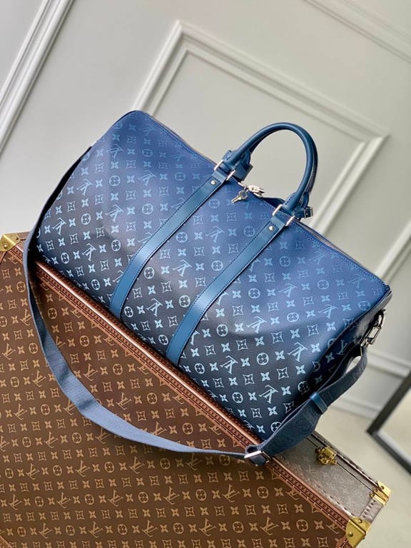 Louis Vuitton Keepall Bandoulière 55 Blue Gradient - 8