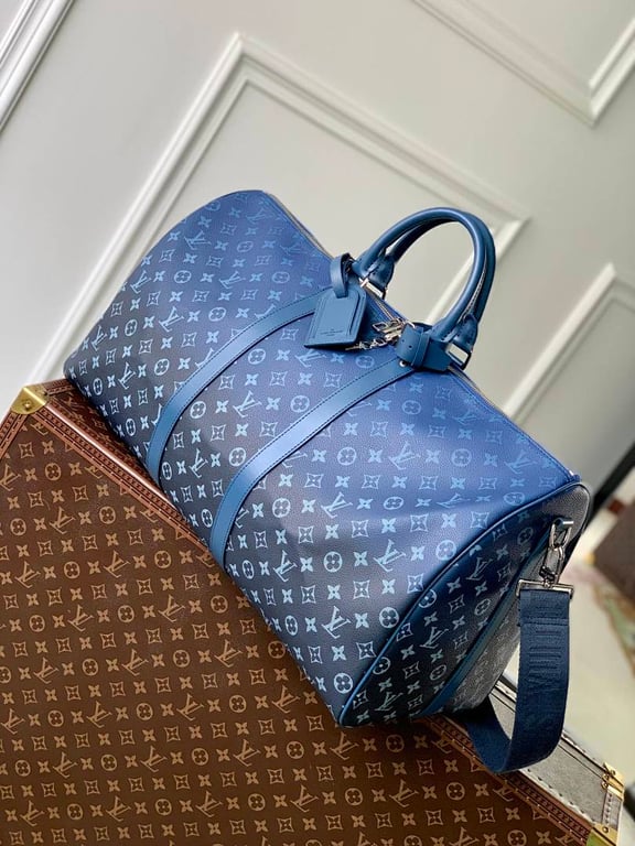 Louis Vuitton Keepall Bandoulière 55 Blue Gradient - 9