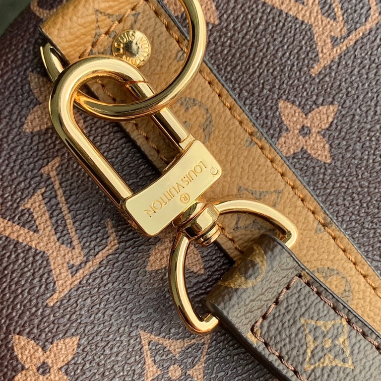 Louis Vuitton Keepall Bandoulière 45 Monogram Giant - 6