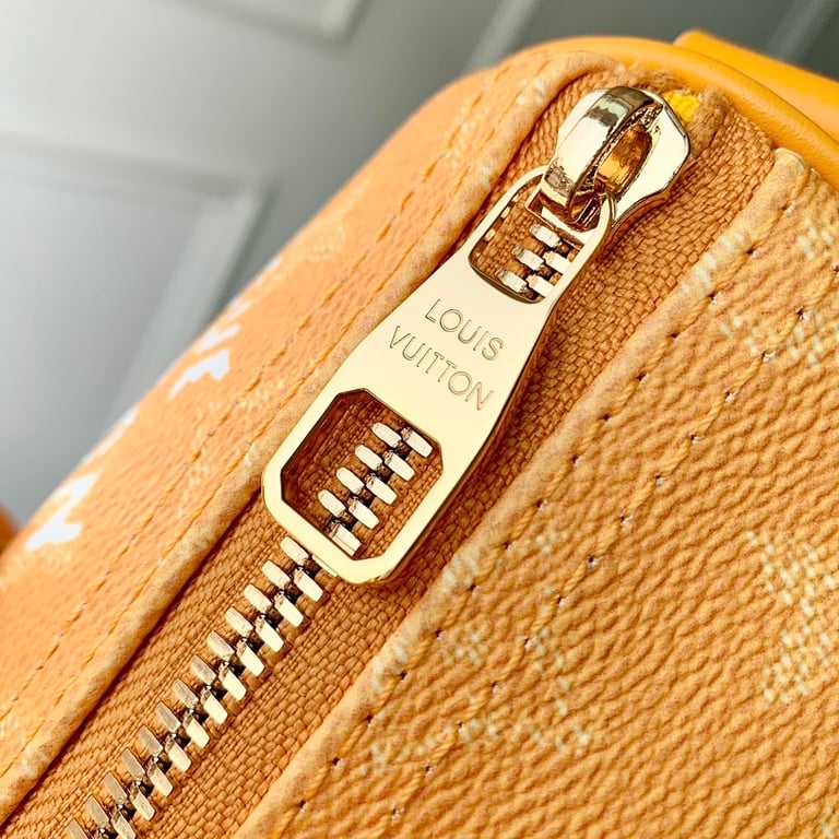 Louis Vuitton Keepall Bandoulière 25 Yellow Monogram Heritage - 4