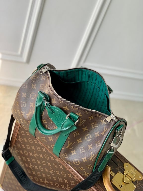 Louis Vuitton Keepall Bandoulière 35 Monogram Macassar Green - 2