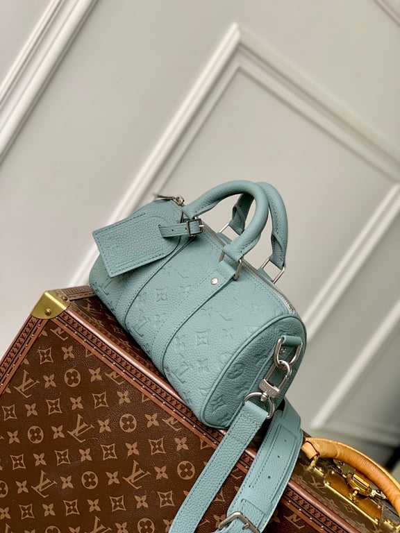 Louis Vuitton Keepall Bandoulière 25 Taurillon Monogram Blue - 9