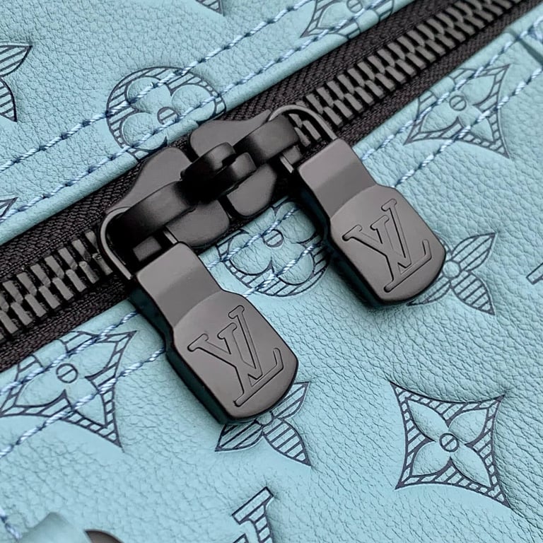 Louis Vuitton Keepall Bandouliere 50 Monogram Shadow Light Blue - 5