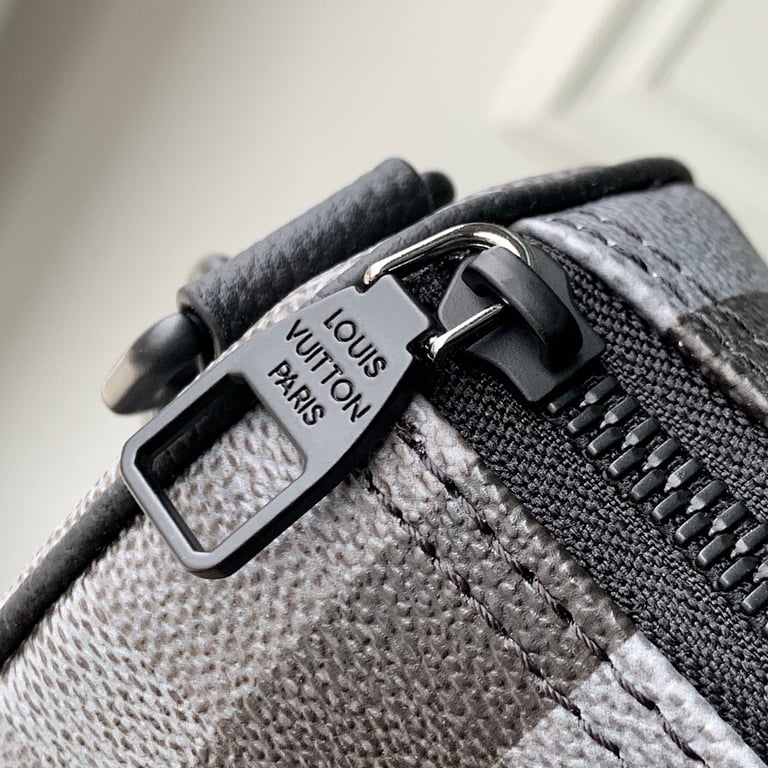 Louis Vuitton Keepall Bandoulière 25 Damoflage Black - 4