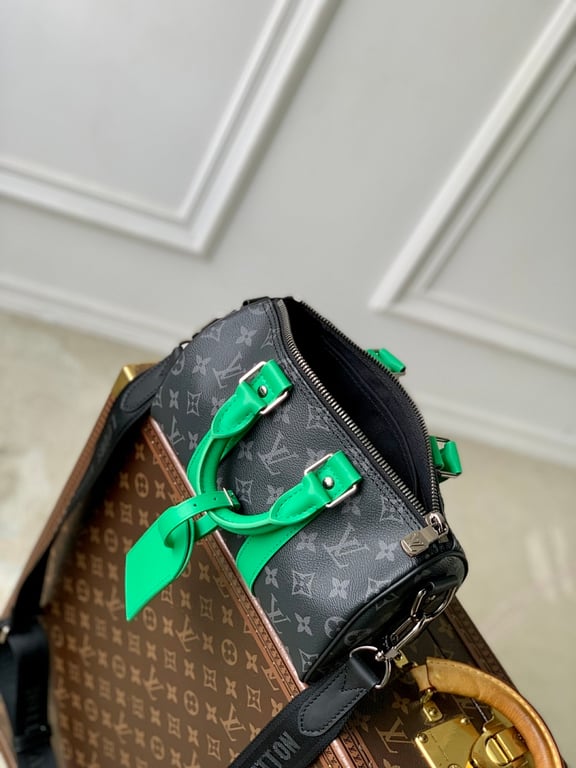 Louis Vuitton Keepall Bandoulière 25 Monogram Eclipse Green M25885 - 2