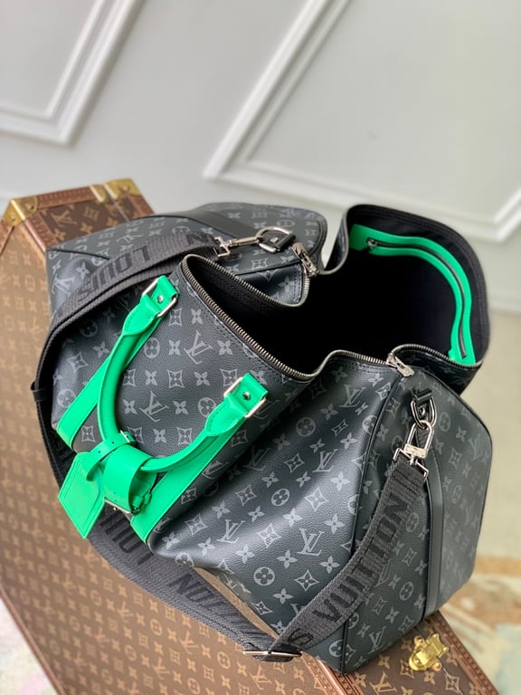 Louis Vuitton Keepall Bandoulière 55 Monogram Eclipse Green - 2