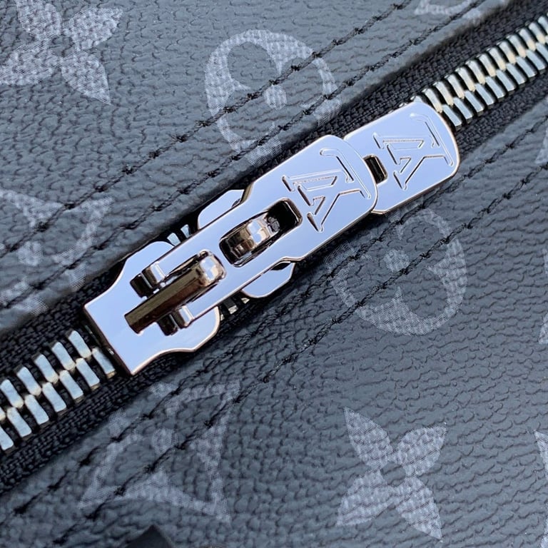 Louis Vuitton Keepall Bandoulière 45 Monogram Eclipse Patches - 4