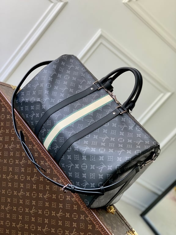 Louis Vuitton Keepall Bandoulière 50 Monogram Eclipse - 8