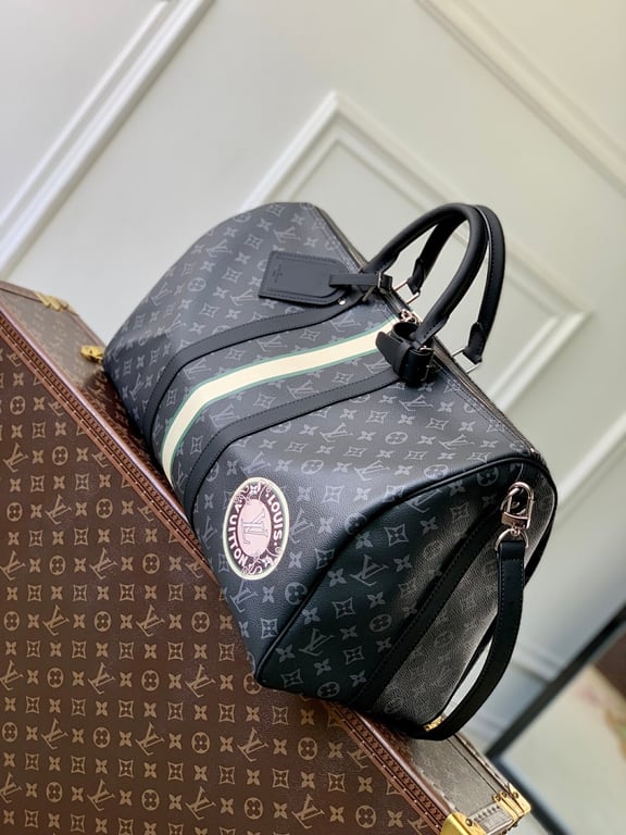 Louis Vuitton Keepall Bandoulière 50 Monogram Eclipse - 9