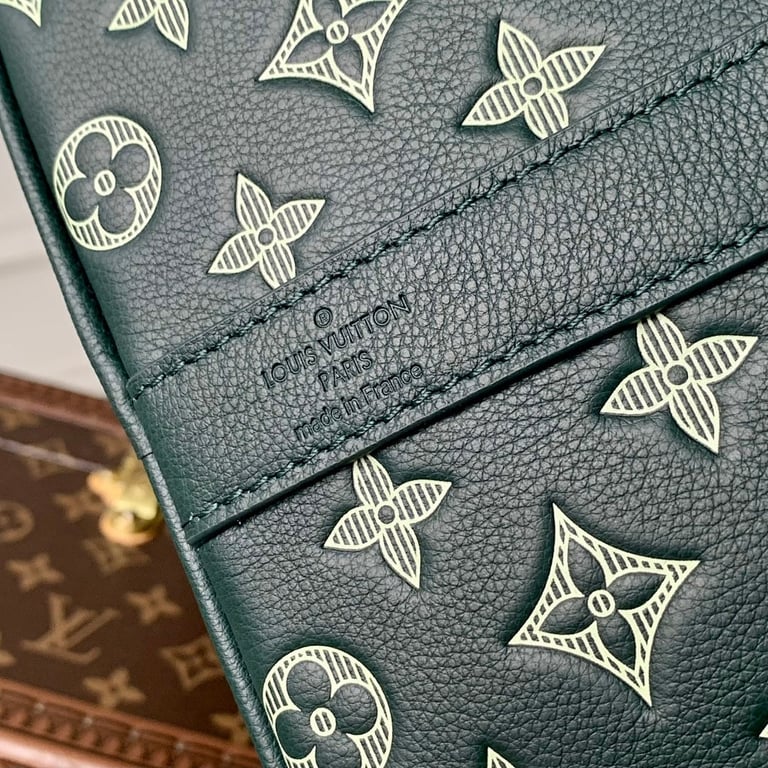 Louis Vuitton Keepall Bandoulière 50 Monogram Shadow Green - 3