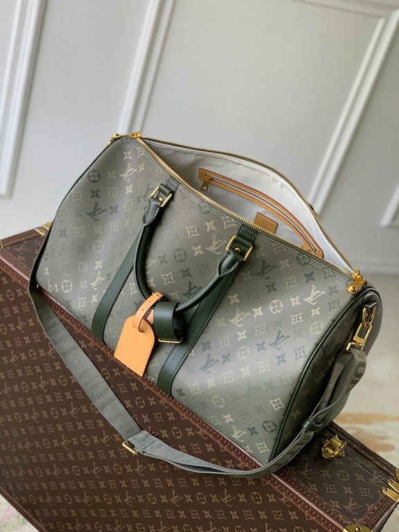 Louis Vuitton Keepall Bandoulière 50 Monogram Surplus - 2