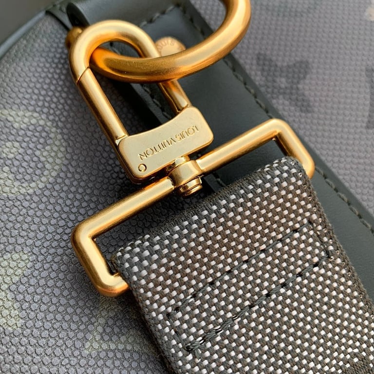 Louis Vuitton Keepall Bandoulière 50 Monogram Surplus - 4