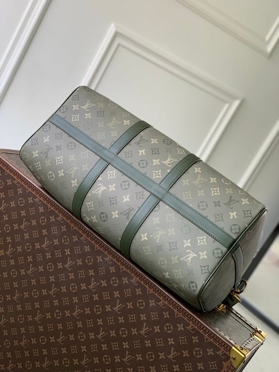 Louis Vuitton Keepall Bandoulière 50 Monogram Surplus - 7