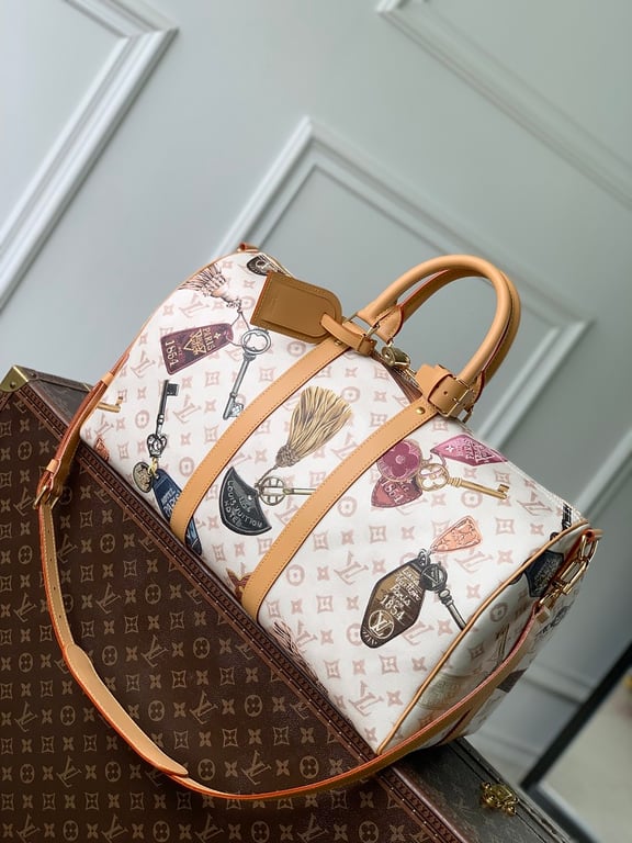Louis Vuitton Keepall Bandouliere Keys & Charms