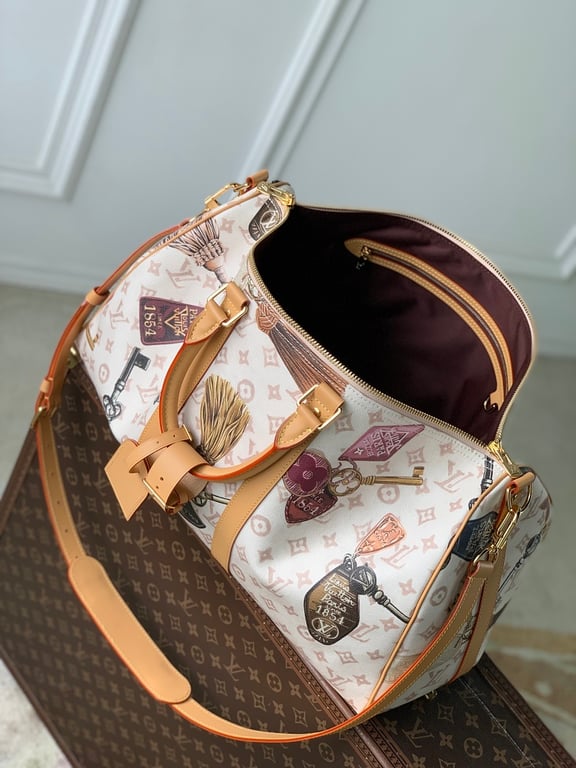 Louis Vuitton Keepall Bandouliere Keys & Charms - 2