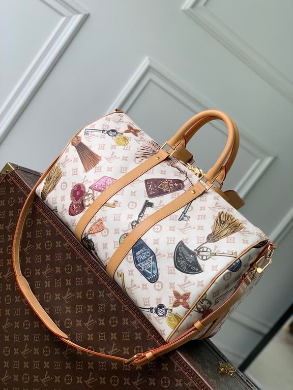Louis Vuitton Keepall Bandouliere Keys & Charms - 9