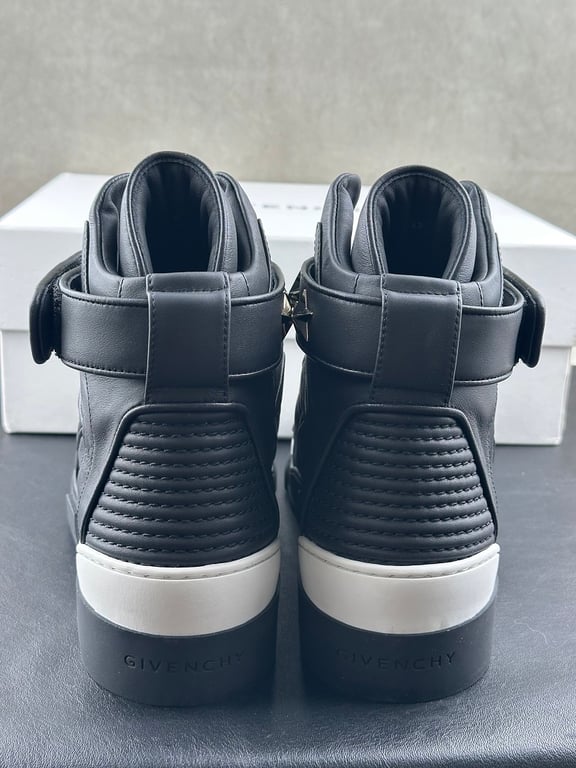 Givenchy Tyson High-Top Sneakers Black - 6