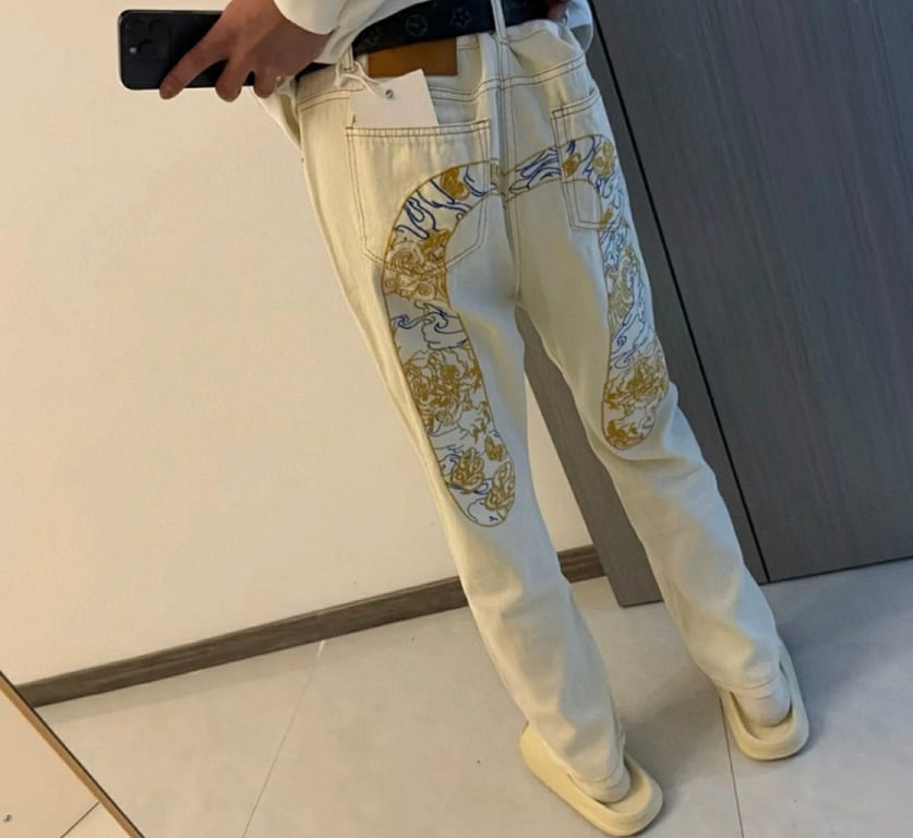 Evisu Embroidered Daicock Jeans Cream - 10