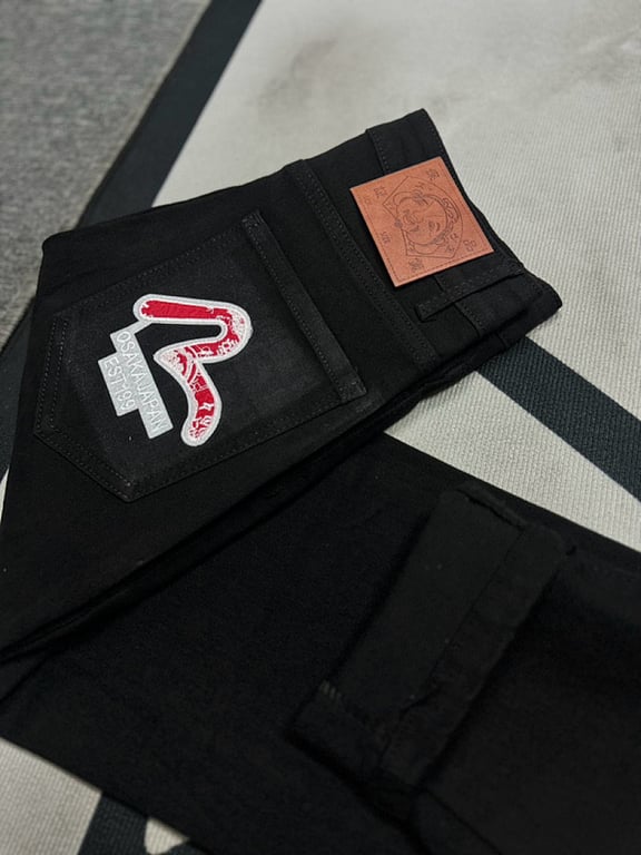 Evisu Daruma Patch Graphic Jeans - 6