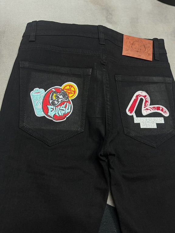 Evisu Daruma Patch Graphic Jeans - 7