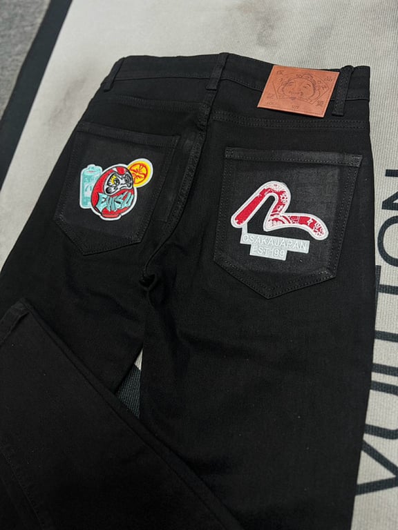 Evisu Daruma Patch Graphic Jeans - 8