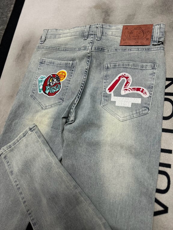 Evisu Daruma Patch Graphic Jeans - 10