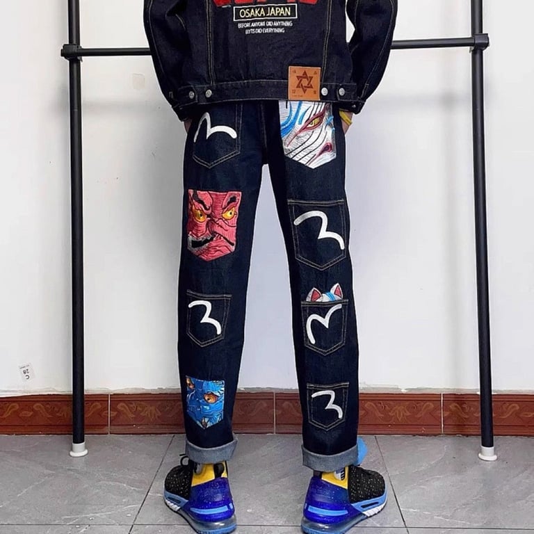Evisu Lot 2000 Multi-Pocket Graphic Jeans Black - 11