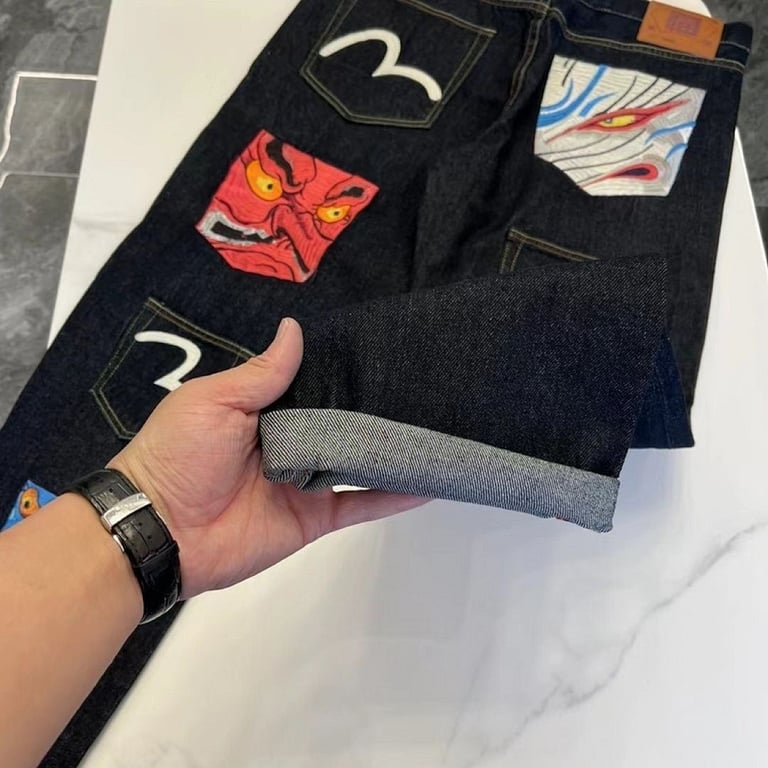 Evisu Lot 2000 Multi-Pocket Graphic Jeans Black - 9