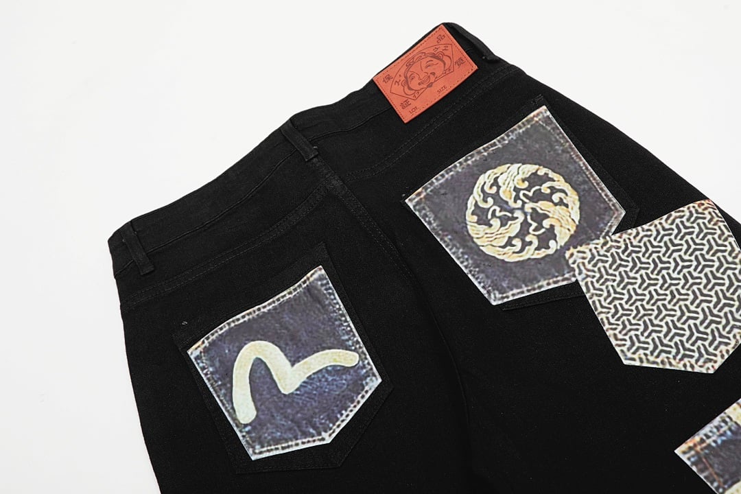 Evisu Multi-Pocket Graphic Jeans Black - 6