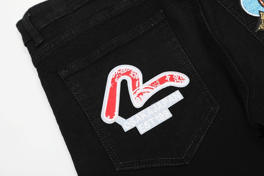 Evisu Black Graphic Patch Jeans N110-19059 - 4