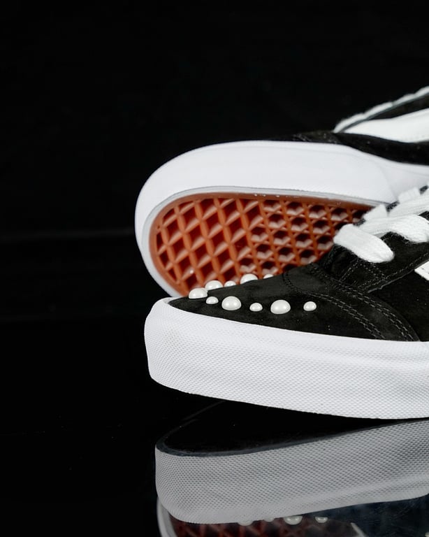 Vans Knu Skool Black White Pearl Studs - 2