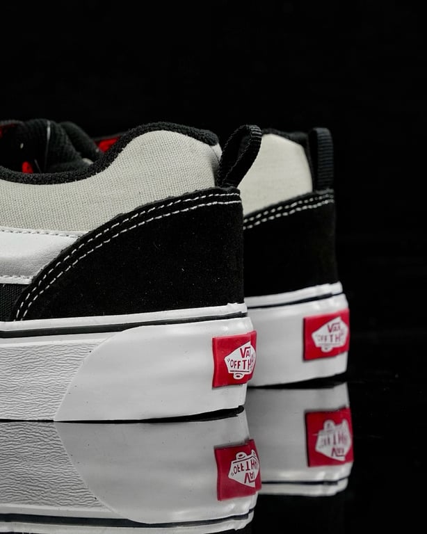 Vans Knu Skool Black White - 4