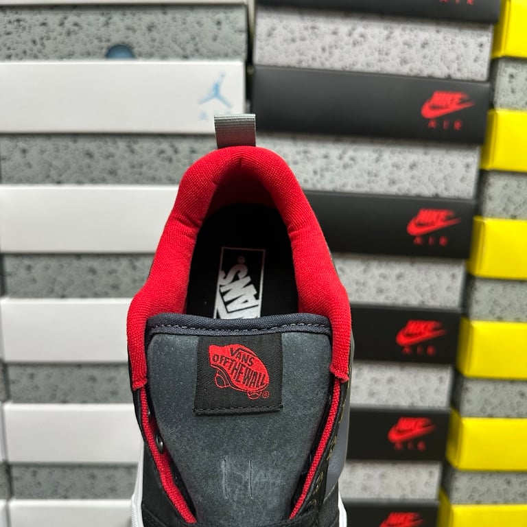Vans Knu Skool Black Grey Red VN000D22DE2 - 5
