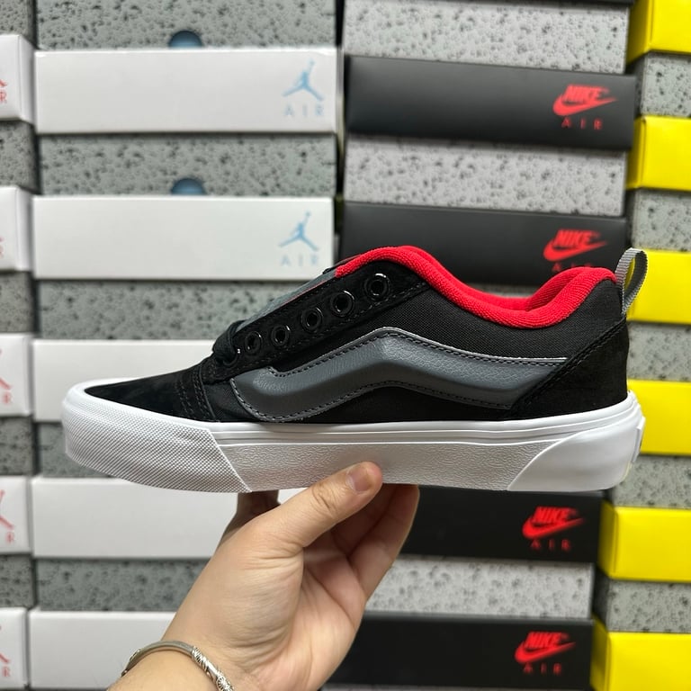 Vans Knu Skool Black Grey Red VN000D22DE2 - 9
