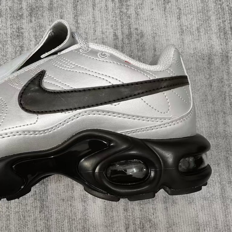 Air Max Plus Tiempo - 20