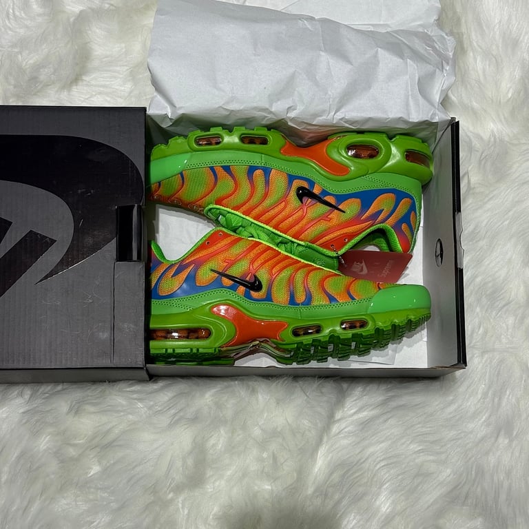 Supreme x Nike Air Max Plus TN Mean Green - 2